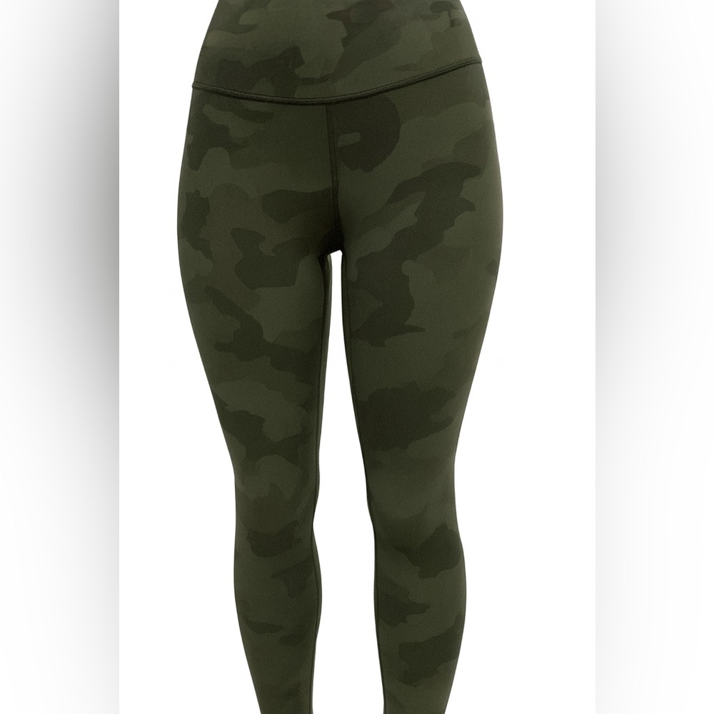 Lululemon 28’ green camo align legging, like new, size 6